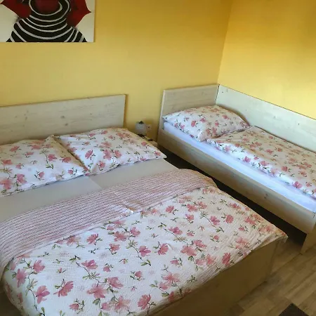 Hekel's Privat Lejlighed